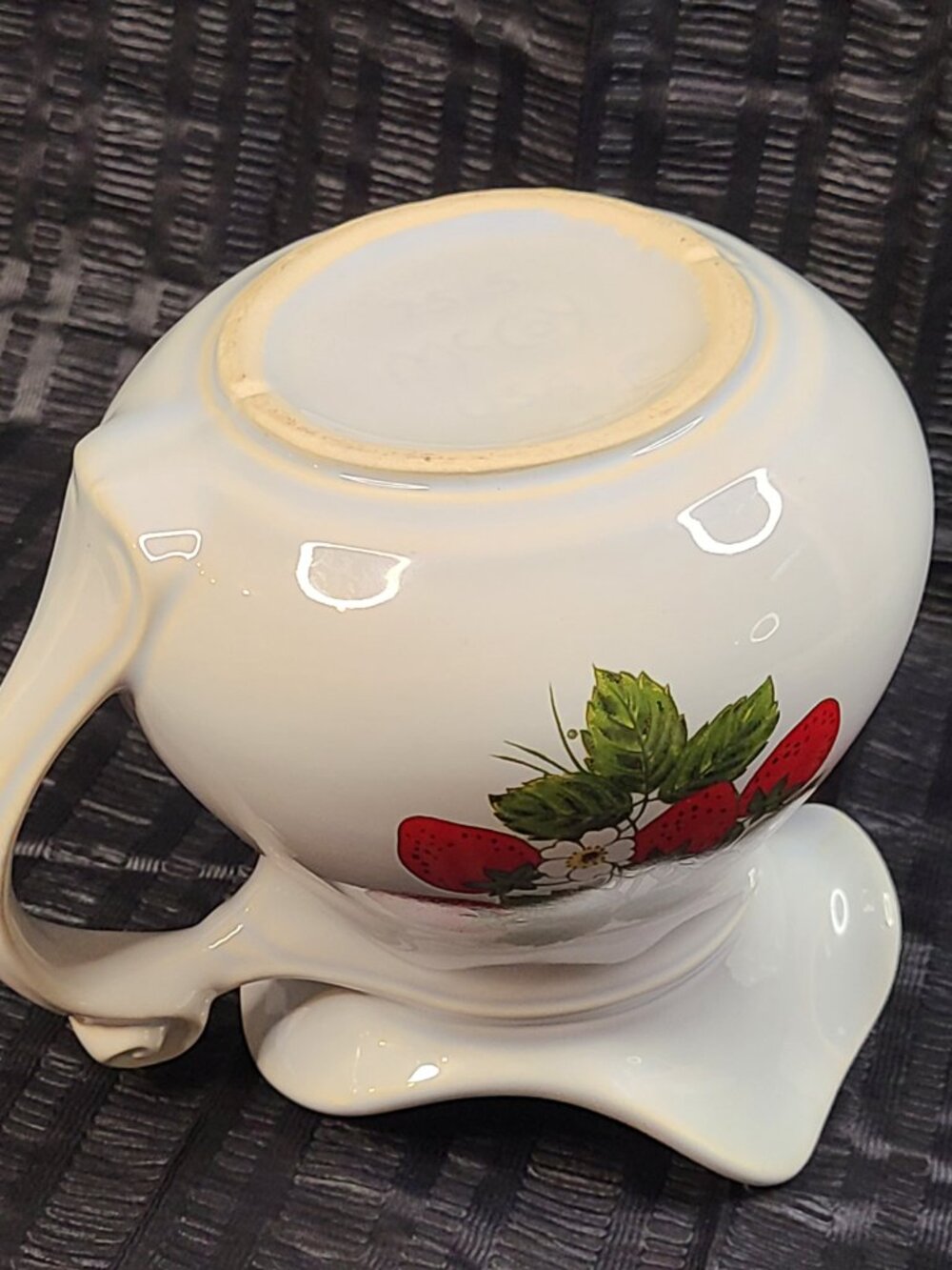 McCoy Vintage Ceramic Pottery Strawberry White Pitcher 7515 7.5"H - Picture 10 of 11